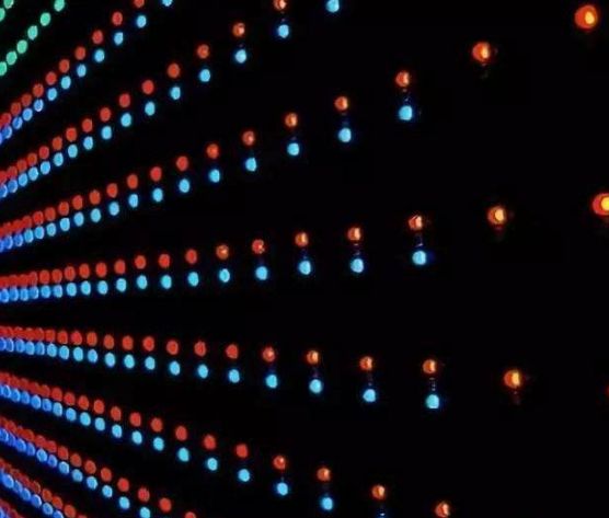 2014年3月27日上午，AGGAME矿业股份有限公司七届十七次暨2013年度董事会会议在北京盛世南宫文化影视城召开。会议由公司董事长朱胜利主持，公司全体董事出席会议，监事和高管列席会议。